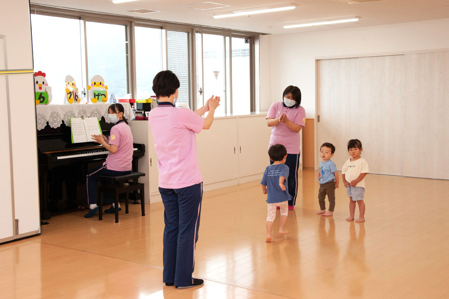 福利厚生　院内保育所