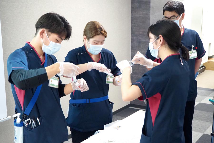 新人研修_点滴準備・薬剤ミキシング