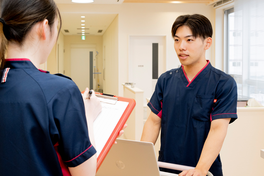 男性看護師　会話